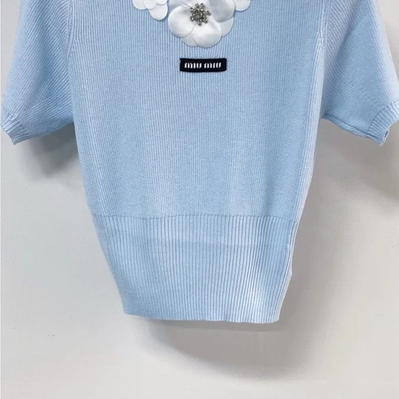 MIUMIU Women's Knitted Sleeveless Vest - Picture 3 of 4